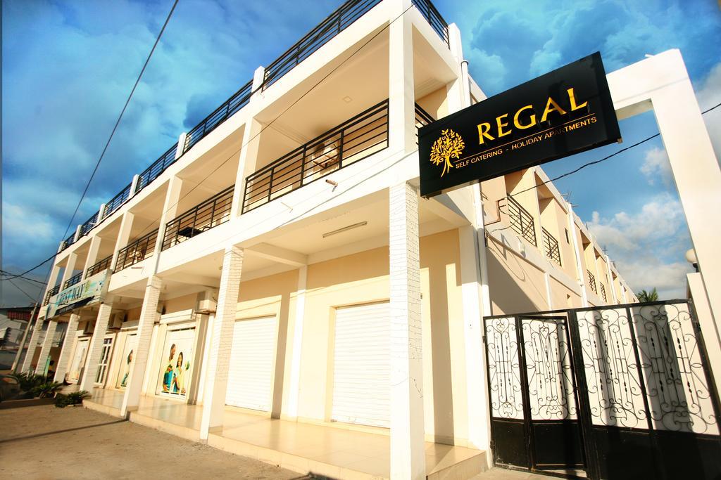 Regal Apartments Кололі Екстер'єр фото